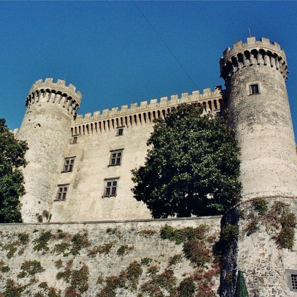 Schools Guided Tour - Odescalchi Castle and Lake Bracciano